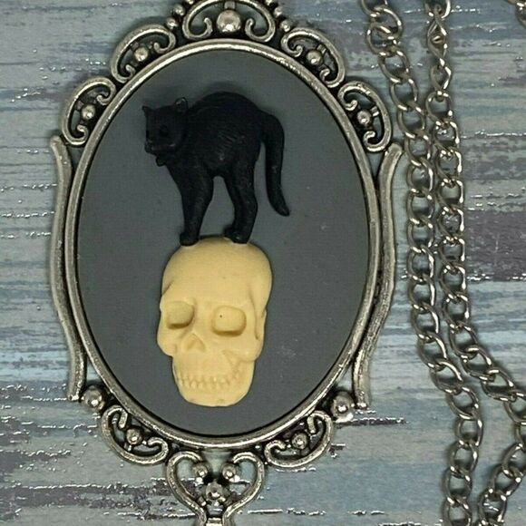 Antique Silver Skull Cat Black Skeleton Gothic Cam - Picture 3 of 7